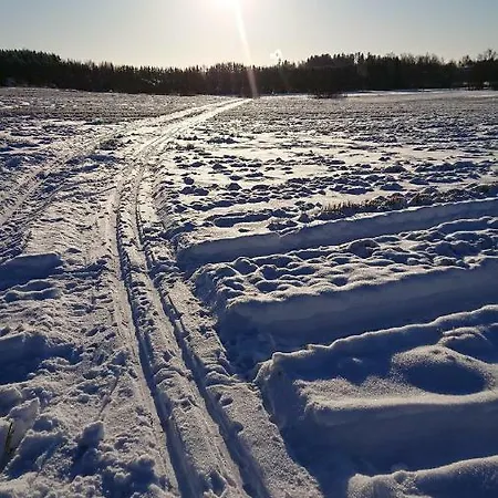 Rantahuvila Pikku-rantala * Lepaa